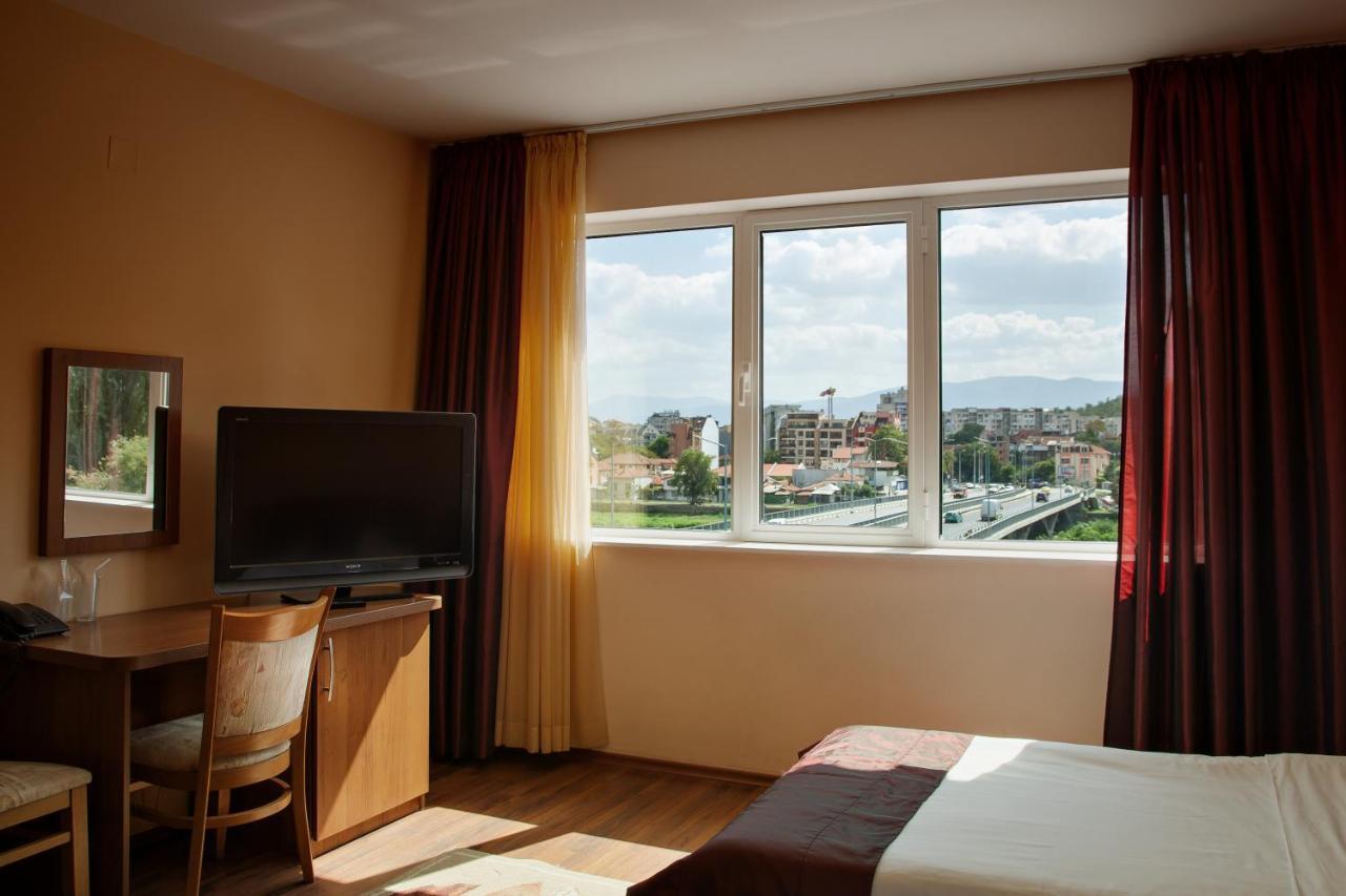 Family Hotel Gerdjika Plovdiv Bagian luar foto