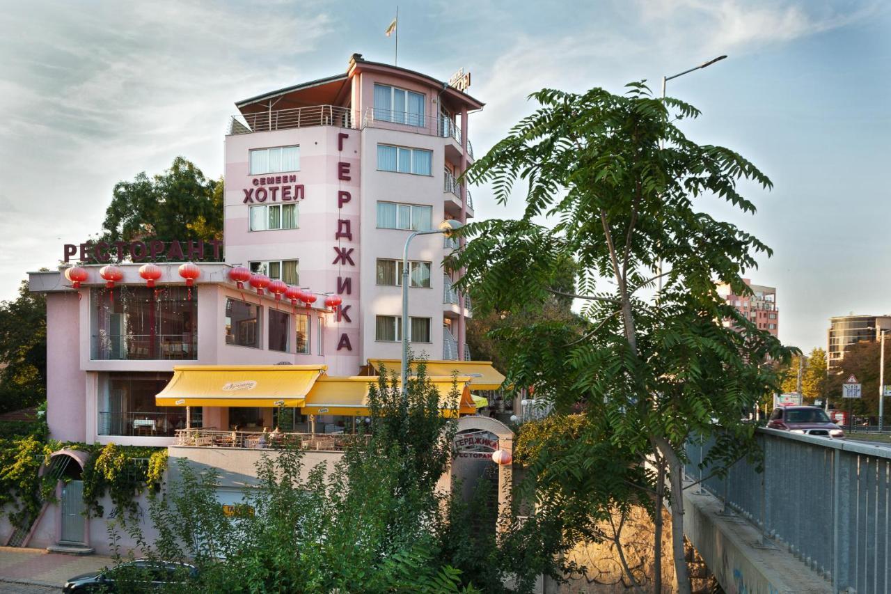 Family Hotel Gerdjika Plovdiv Bagian luar foto